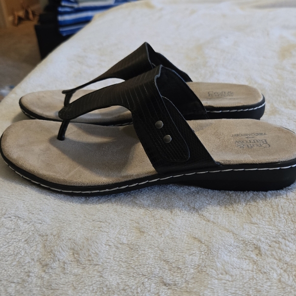 Croft & Barrow with comfort sandals - Picture 2 of 7